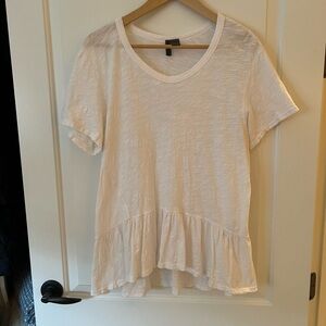 Left of Center/Anthropolgie White Ruffle Hem Boho Women's Slub Top